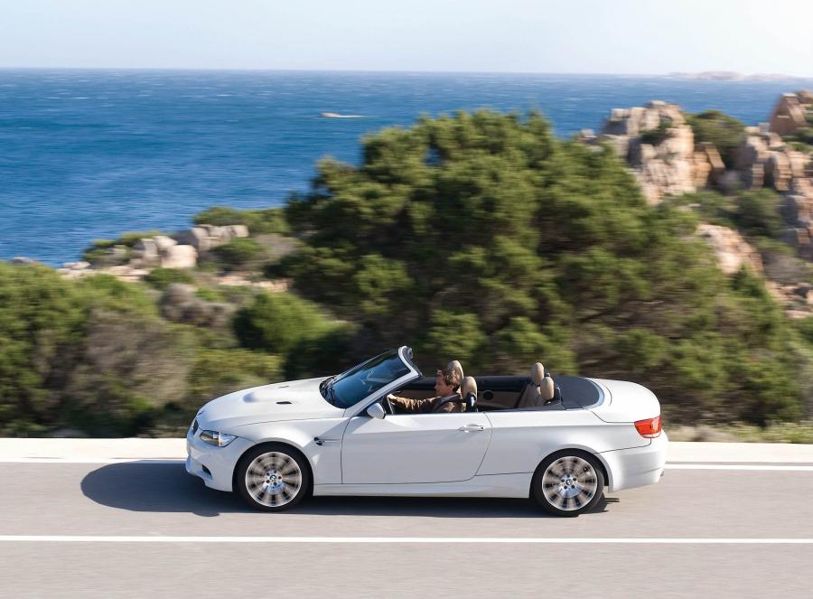  BMW M3 Convertible 2009 года  (фото 24 из 59)